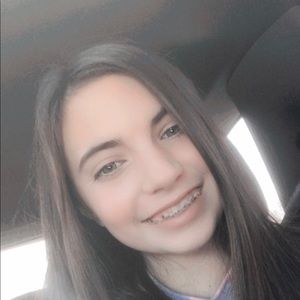 Meet your Posher, Macy